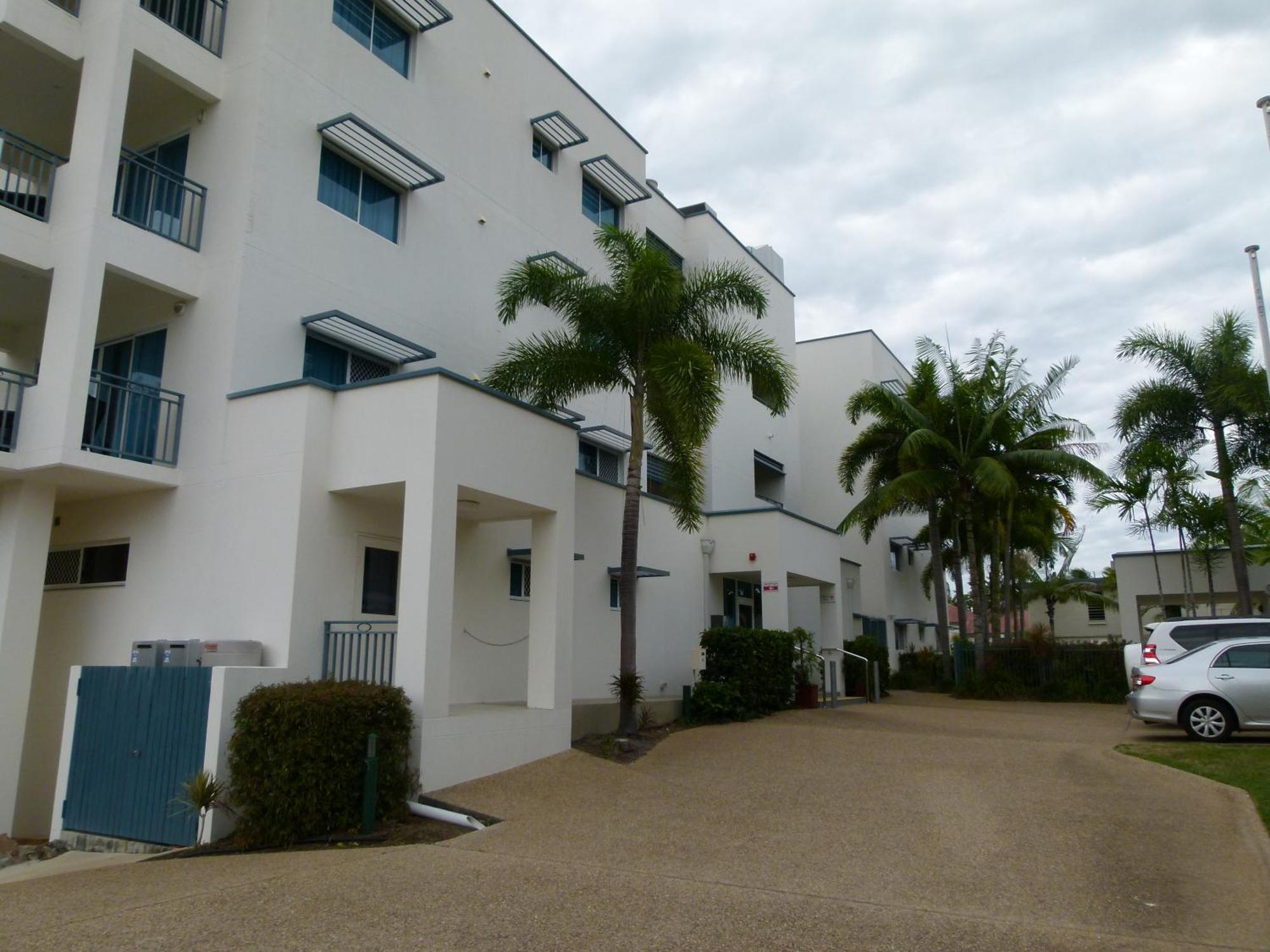 Madison Ocean Breeze Apartments Τάουνσβιλ Εξωτερικό φωτογραφία