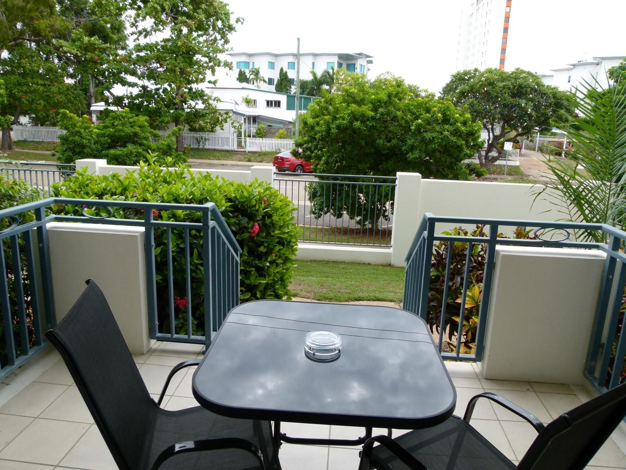 Madison Ocean Breeze Apartments Τάουνσβιλ Εξωτερικό φωτογραφία