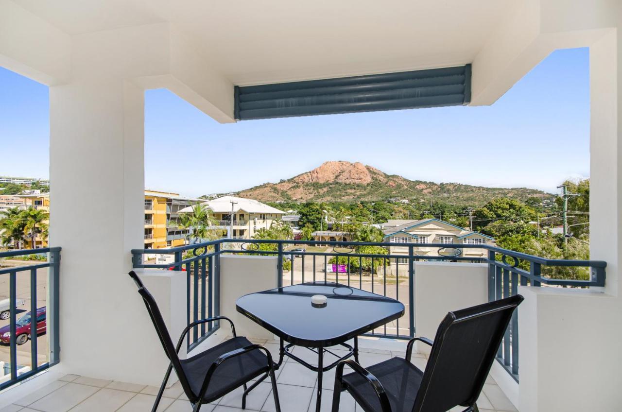 Madison Ocean Breeze Apartments Τάουνσβιλ Εξωτερικό φωτογραφία
